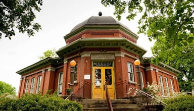 Entrance to Hockaday Museum of Art above which is a sign reading Carnegie